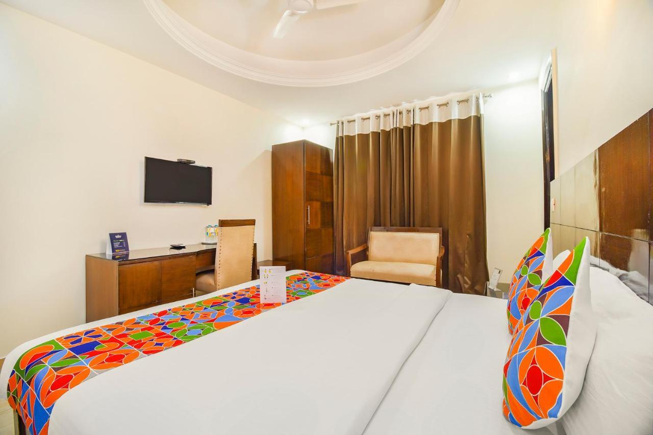 Fabhotel Marble Arch - Nr Karol Bagh Market Delhi  Exterior photo